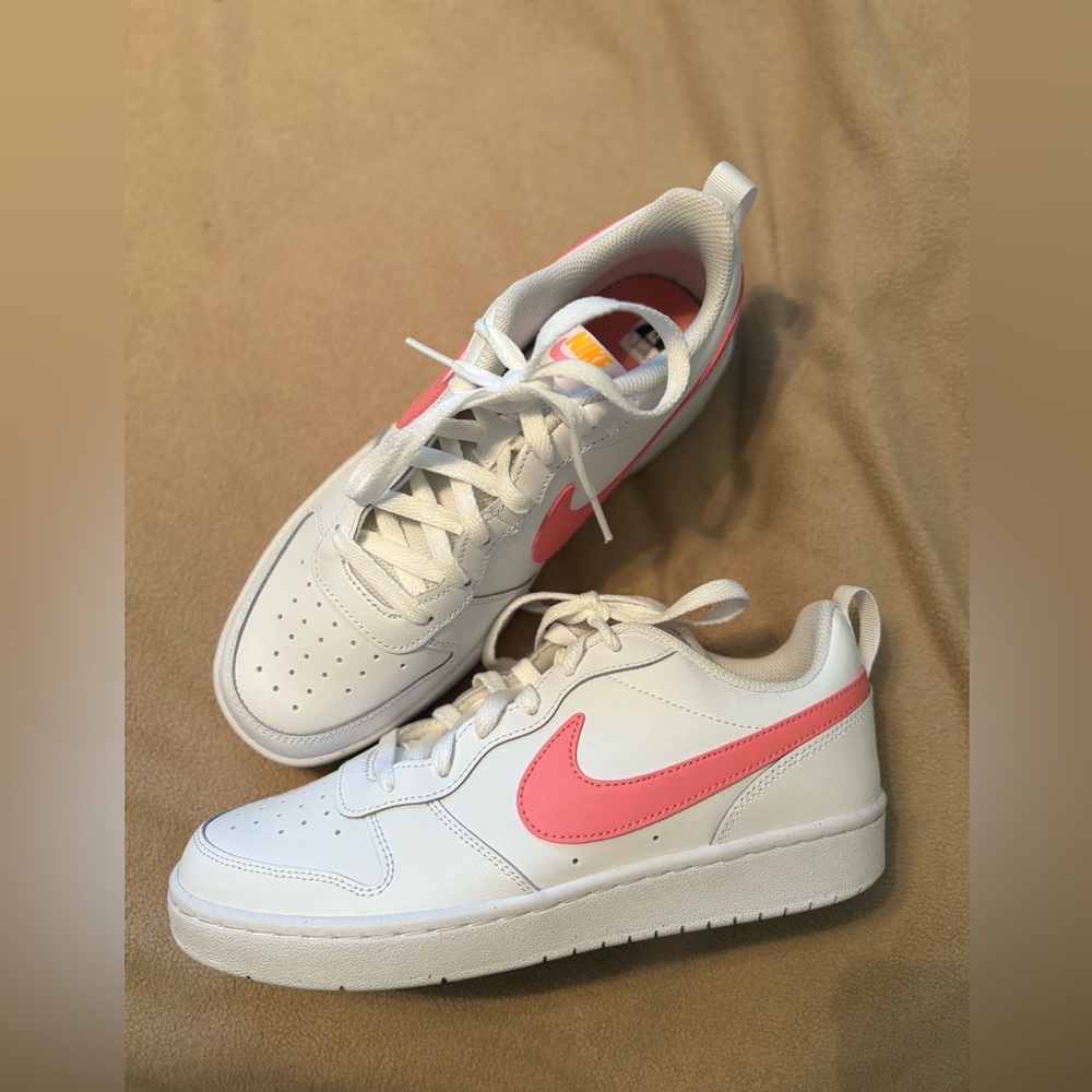 NEW Nike Court Borough Low 2 sneakers